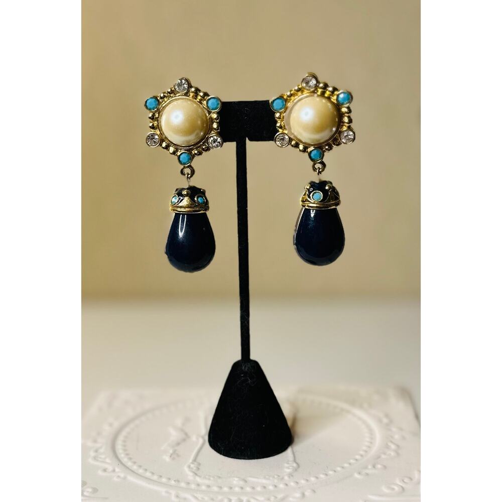 Vintage Jose Barrera for Roman for Avon Roman Holiday Earrings-RARE! - Picture 1 of 5